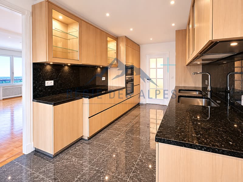 Appartement traversant de standing | 7 pièces avec vue panoramique (4)