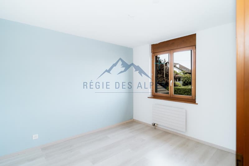 Charmante villa familiale à Chavannes-des-Bois (12)
