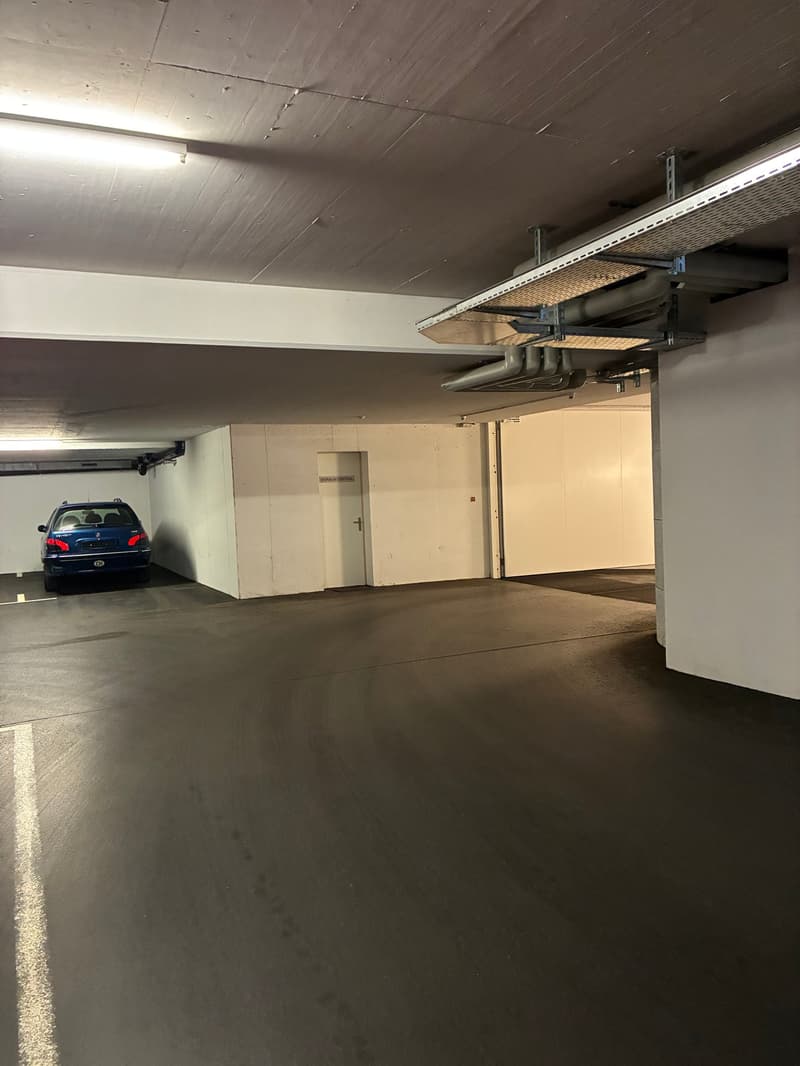 Einstellhallenplatz zur Miete in Klosters-Serneus (6)