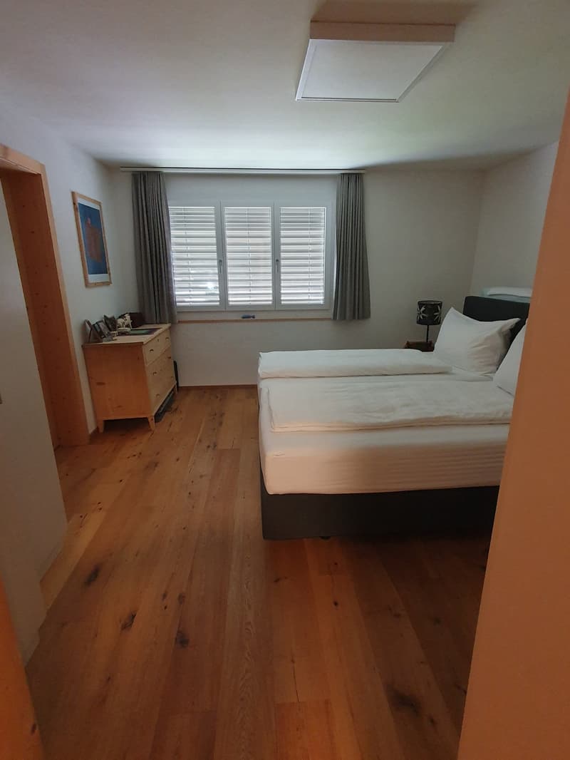 Bright 3.5-room apartment with balcony and beautiful views in Klosters-Serneus (2)