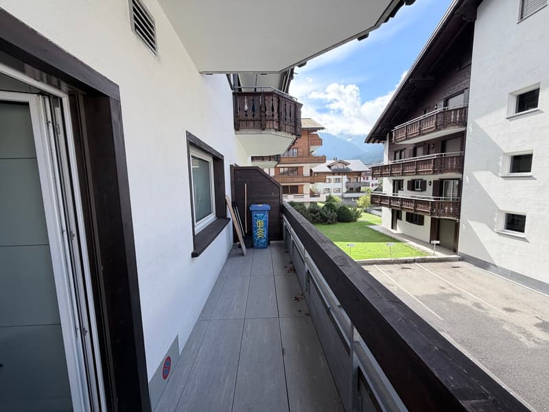 Modernes Ladenlokal an der Landstrasse in Klosters Platz (11)