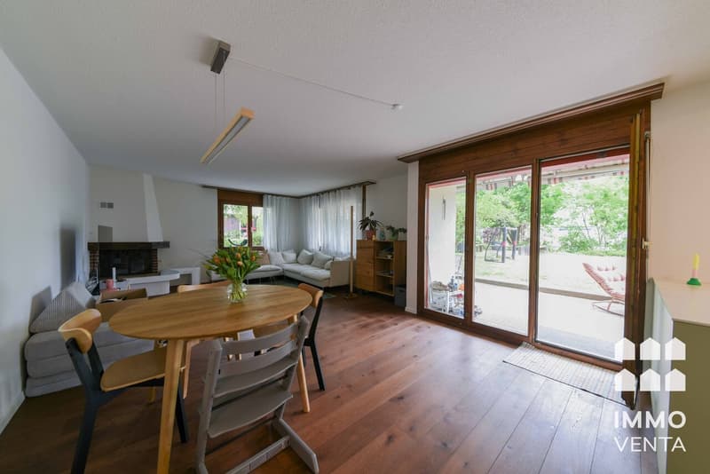 Wohn- und Esszimmer / Salon et salle à manger