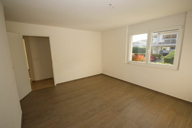 Appartement de standing de 5,5 pièces avec terrasse et vue sur le lac (18)