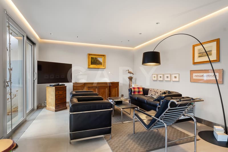 EXCLUSIVE PROPERTY (6)