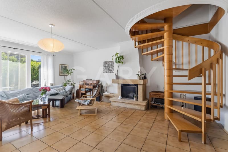 Familienvilla in einer privaten Residenz (4)
