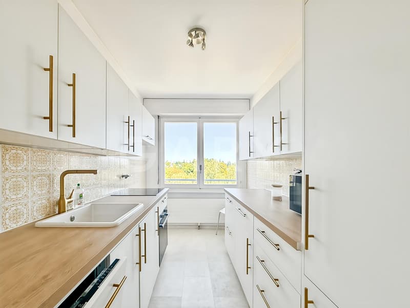 Wohnung mit 3 Zimmern (2)
