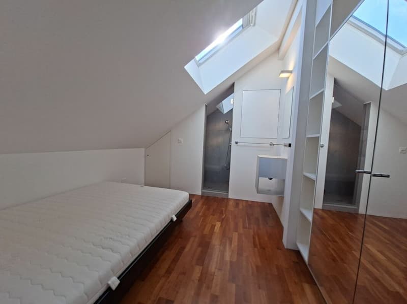 Schlafzimmer Dachgeschoss mit Dusche