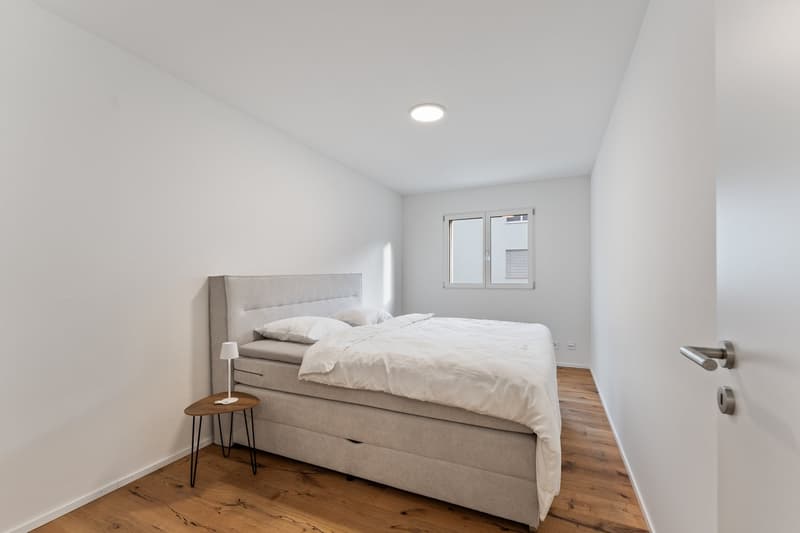 möbiliertes Attika WG-Zimmer in Neubau-Wohnung (2)