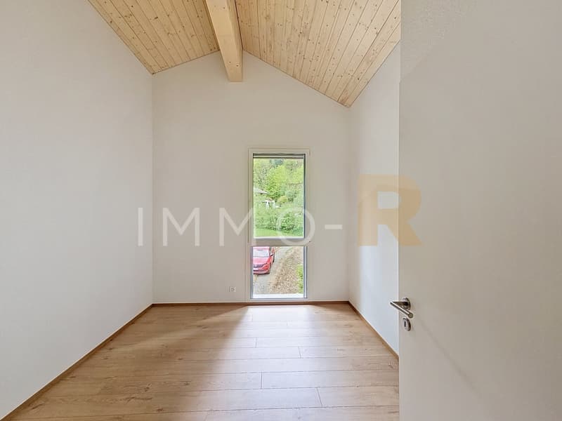 Chalet 5.5 rooms fully renovated in a quiet area, between greenery and forest (7)