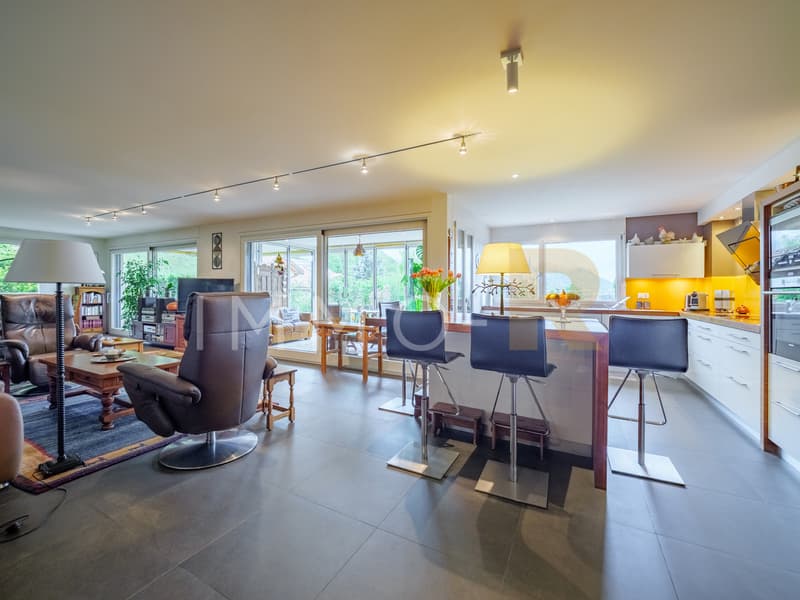 Spacious apartment - terrace, garden with unobstructed view of the Moléson (2)