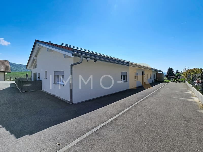 Wohnung 3,5 Zimmer mit Garten und freier Sicht (1)