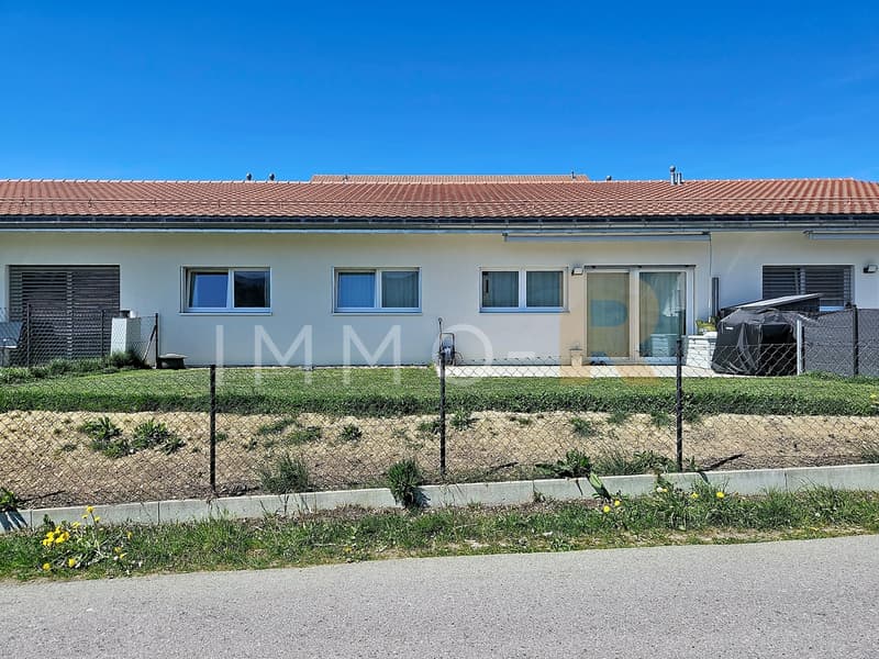 Wohnung 3,5 Zimmer mit Garten und freier Sicht (3)