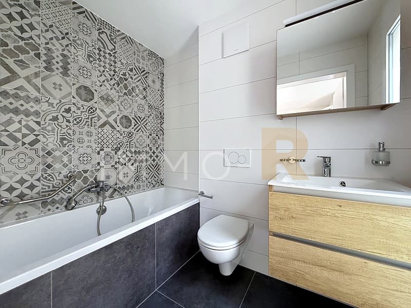 Charming 3.5-room apartment with large balcony and unobstructed view (6)