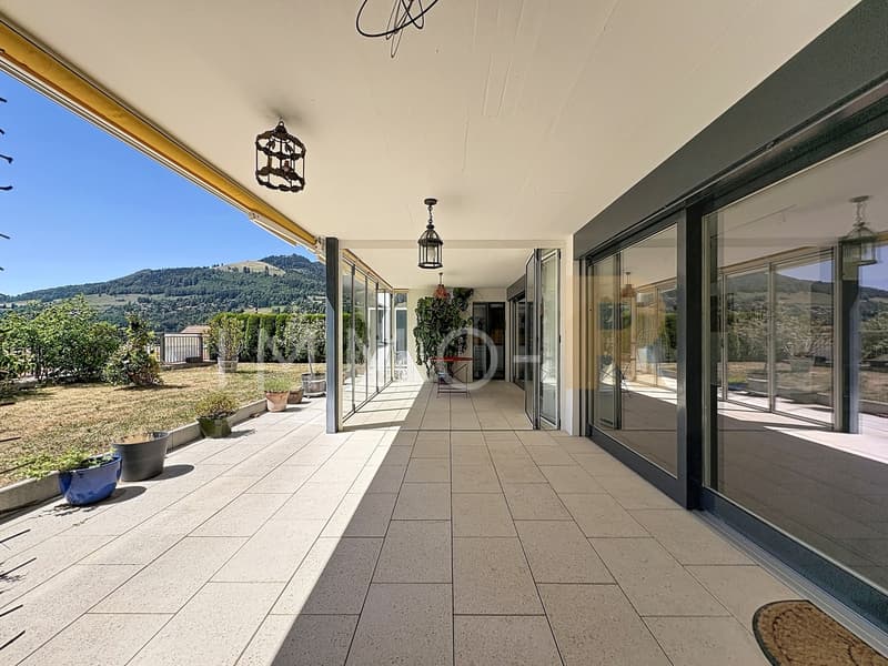 Geräumige Wohnung - Terrasse, Garten mit freier Sicht auf den Moléson (12)