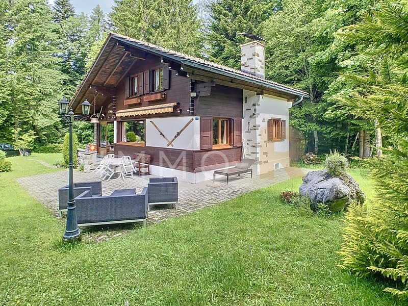 Joli chalet individuel dans un cadre idyllique (1)
