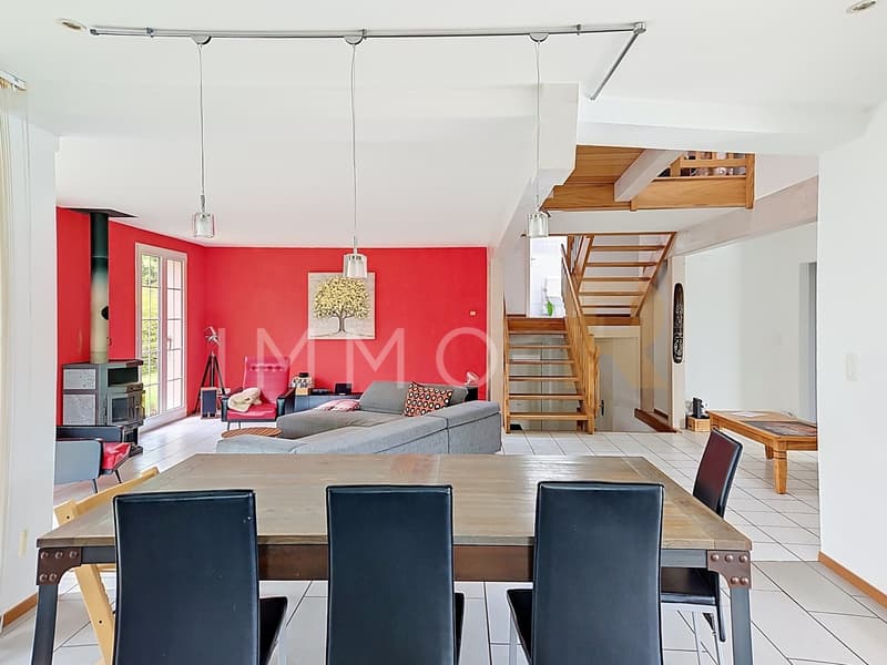Magnifique villa de 7.5 pièces avec piscine chauffée (7)