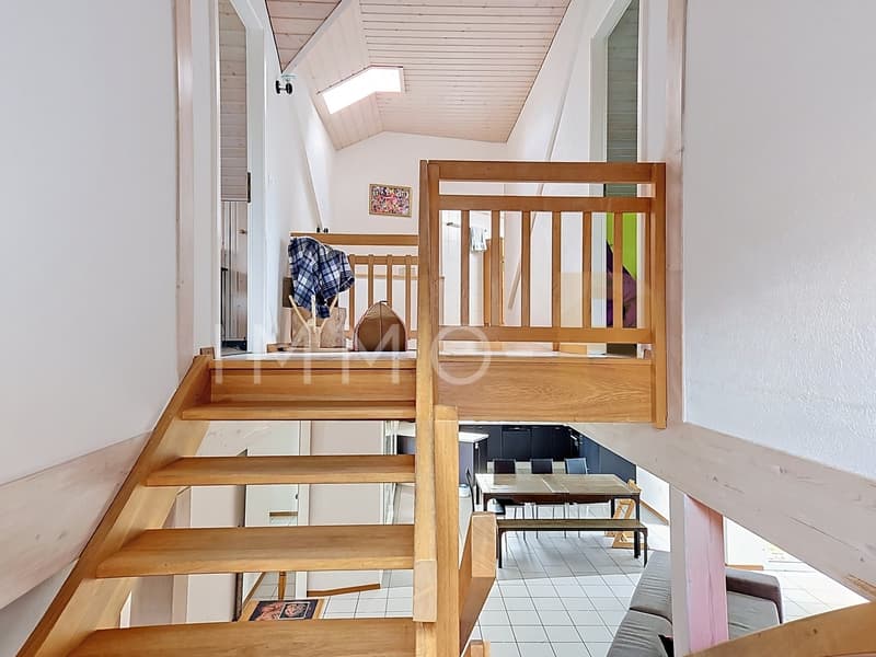 Magnifique villa de 7.5 pièces avec piscine chauffée (8)