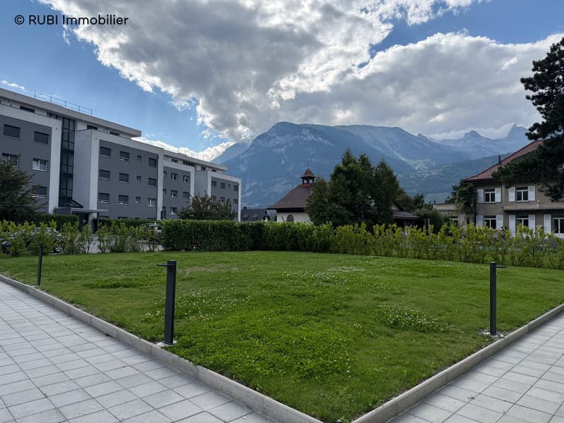 RESERVED - Charming new duplex in Riddes with lawn (13)