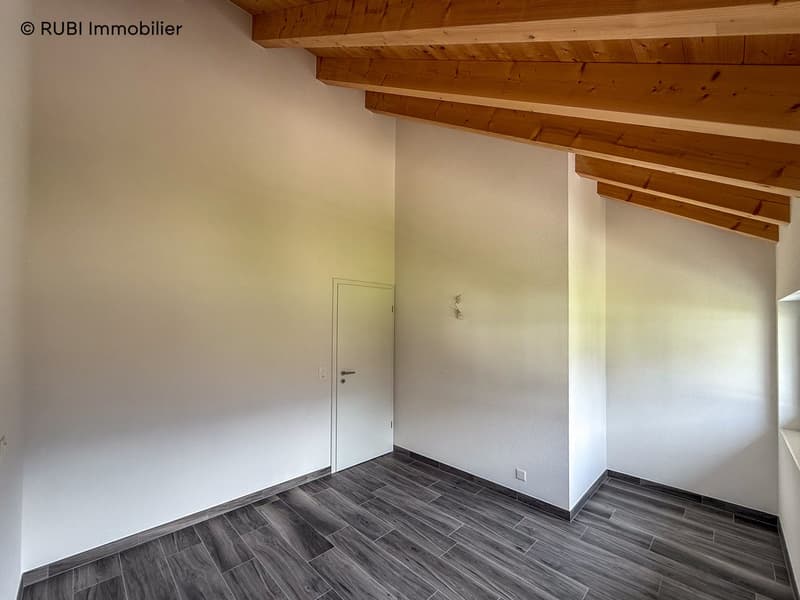 RESERVED - Charming new duplex in Riddes with lawn (10)