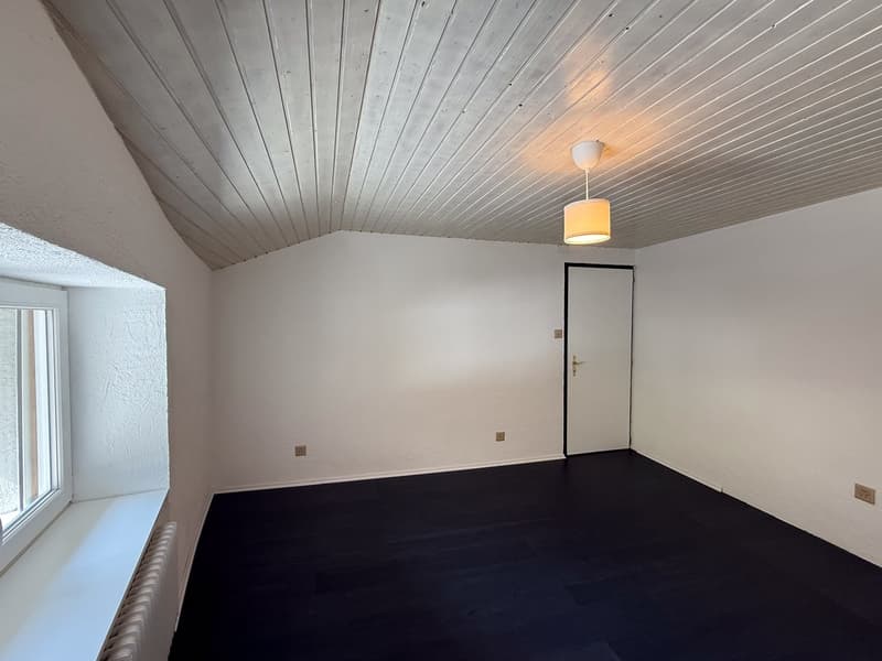 Charming renovated 4.5-room family house in Orsières (7)