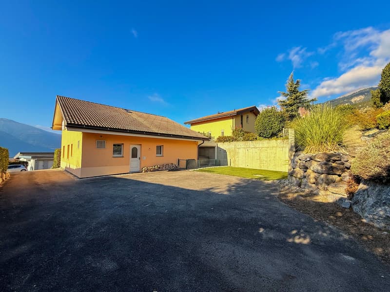 Charming individual villa with winter garden - quiet residential area (23)