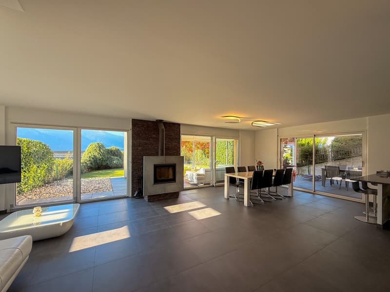 Charming individual villa with winter garden - quiet residential area (25)