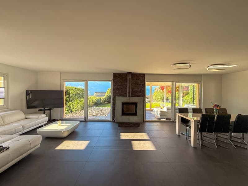 Charming individual villa with winter garden - quiet residential area (2)