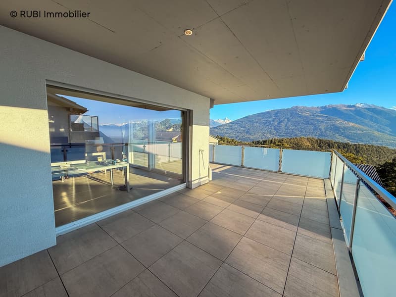 Splendid apartment with panoramic views of the mountains and the valley (11)