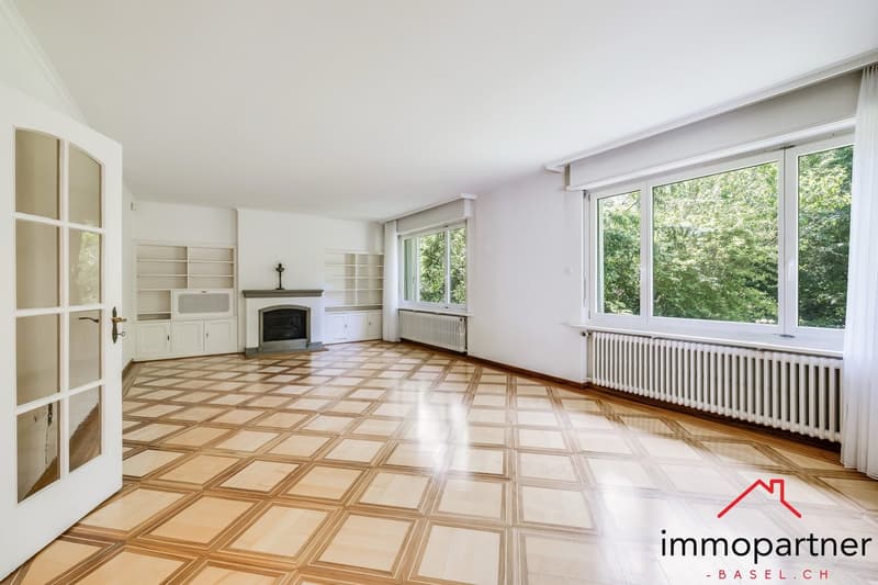 Villa mit Traumgarten und Entwicklungspotenzial in Binningen (1)