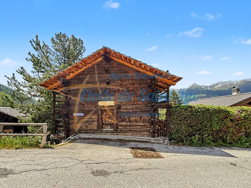 Schönes Chalet mit zwei Nebengebäuden (17)