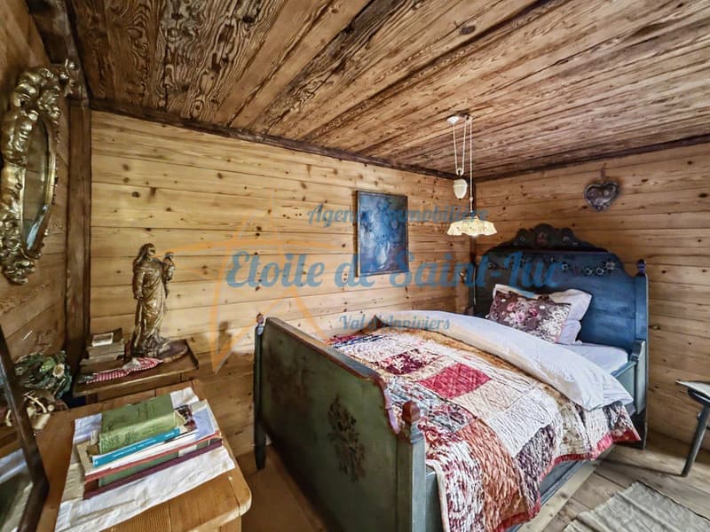 Schönes Chalet mit zwei Nebengebäuden (8)