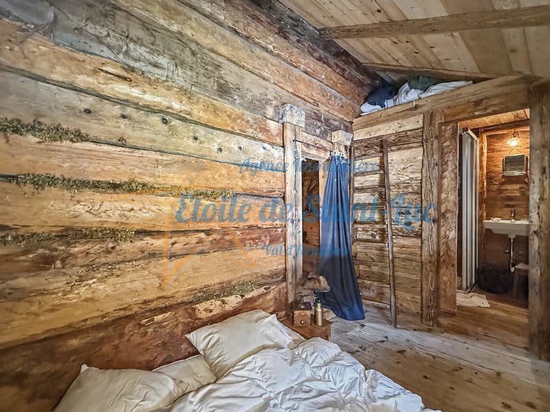 Schönes Chalet mit zwei Nebengebäuden (27)