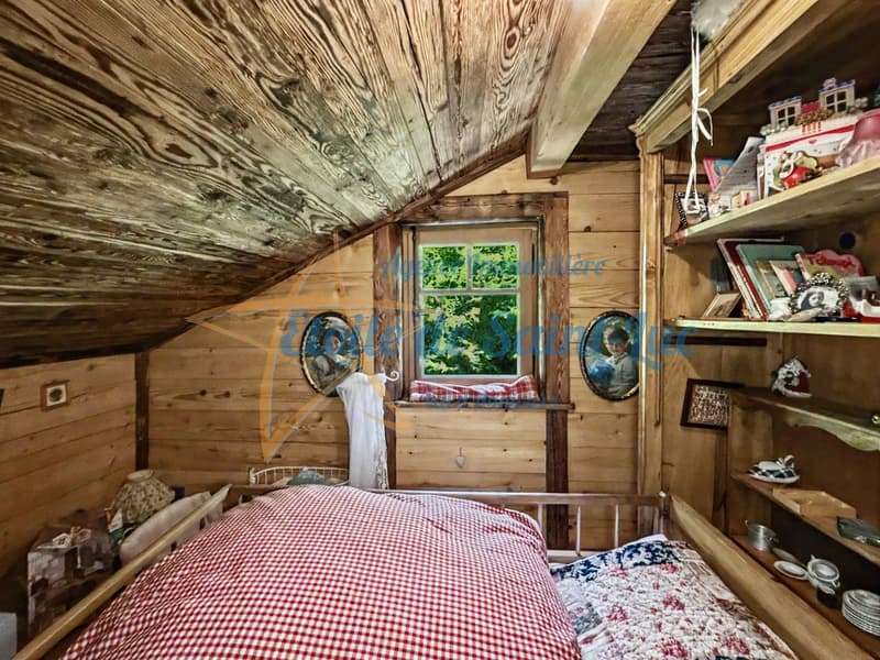 Schönes Chalet mit zwei Nebengebäuden (10)