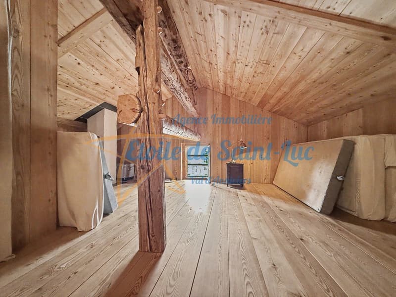 Schönes Chalet mit zwei Nebengebäuden (20)