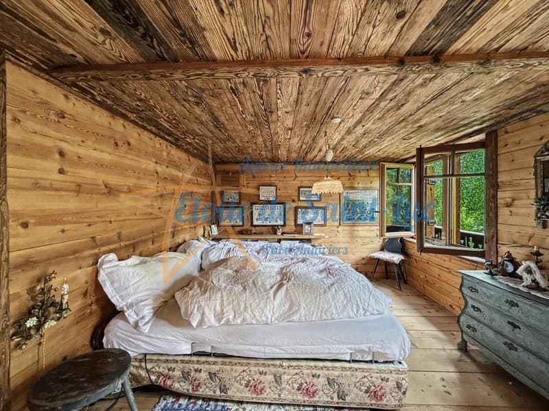 Schönes Chalet mit zwei Nebengebäuden (9)