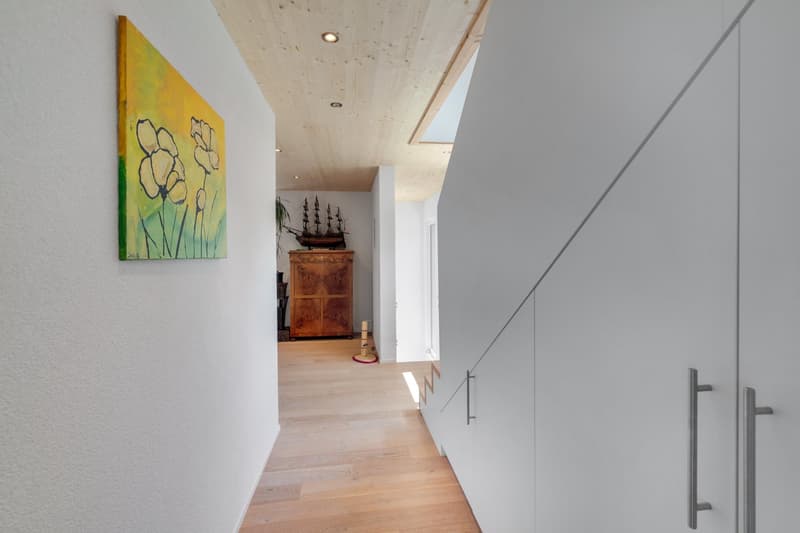 Newly valued 4.5-room single-family house with roof terrace & lake view (9)