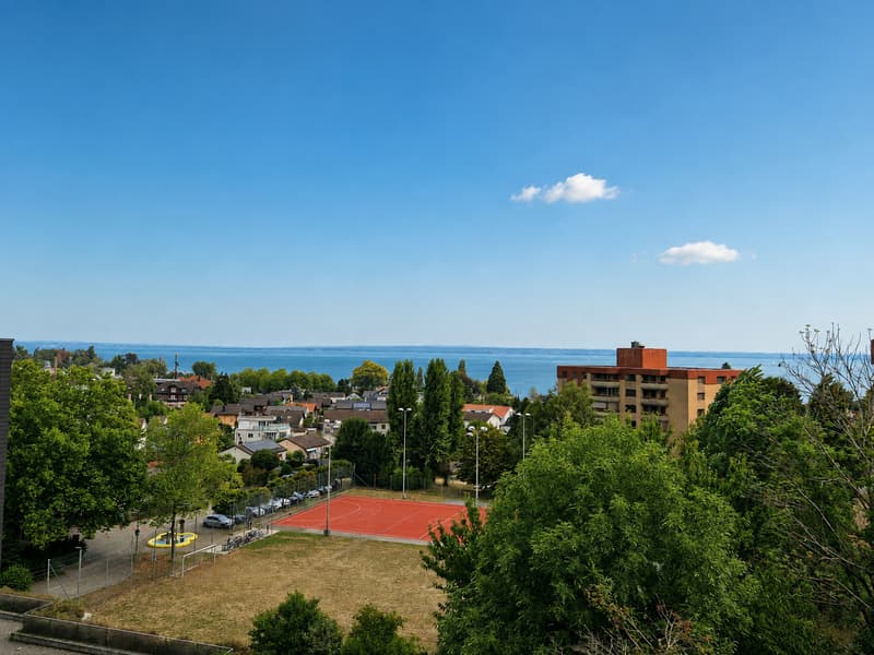 Wohnen über drei Etagen – exklusive 3½-Zimmer-Triplex mit Dachterrasse und Seesicht (3)