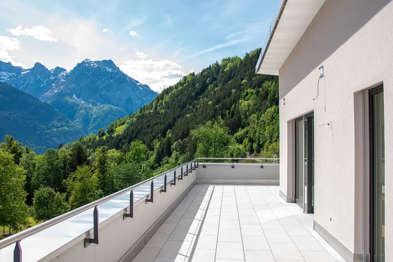 Appartamento in attico di 3½ locali in una posizione tranquilla (8)