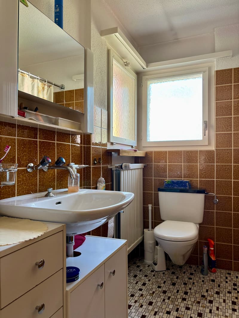 Einfamilienhaus mit Einliegerstudio an zentraler Lage in Schattdorf (12)