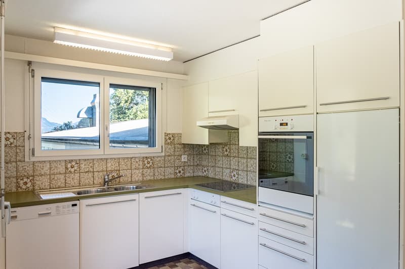 Grosszügige 4.5-Zimmer Wohnung (4)
