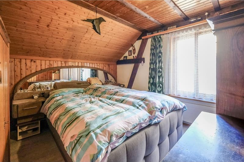 Casa unifamiliare di 4,5 locali con potenziale di ampliamento e grande terreno! (9)