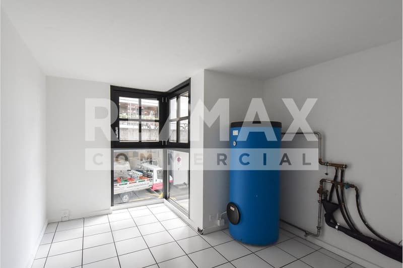 Modern, bright and central: Maisonette commercial space (10)