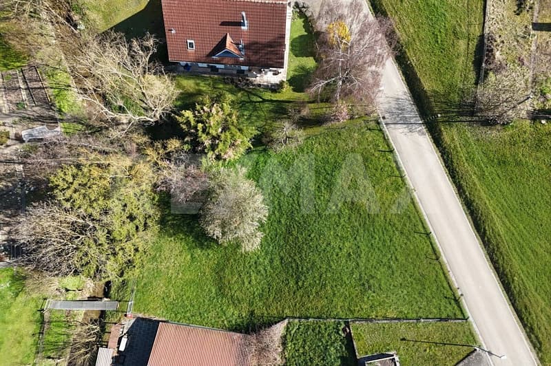 667 m² de terrain à bâtir, entièrement viabilisé, dans la vallée ensoleillée de Mettau (2)