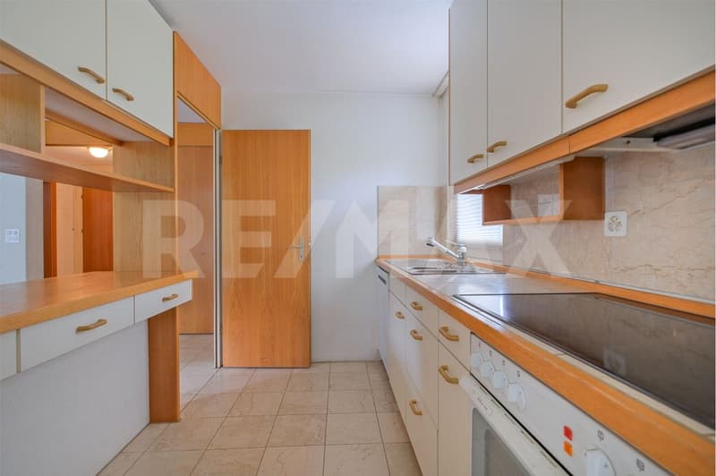 Casa unifamiliare di 5,5 locali in posizione idillica (4)