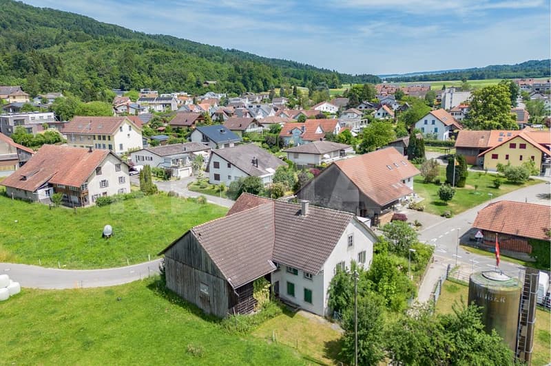 792 m² de terrain à bâtir dans le centre du village de Möriken (6)