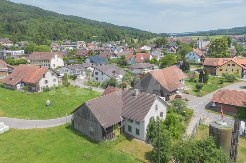 792 m² de terrain à bâtir dans le centre du village de Möriken (5)