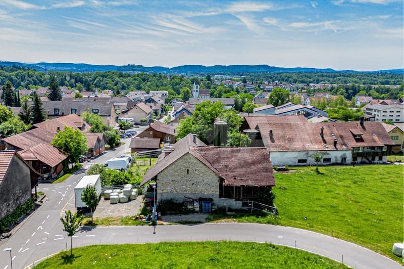 792 m² de terrain à bâtir dans le centre du village de Möriken (4)