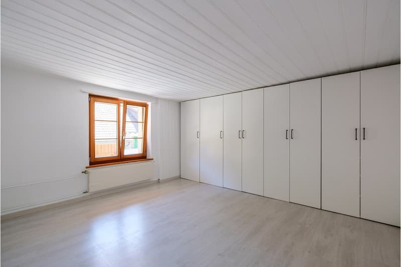 Charming, renovated 4.5-room single-family house with expansion potential! (9)