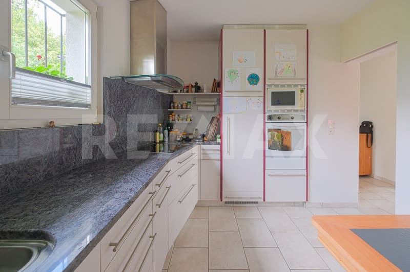 Naturverbunden Wohnen an der Aare:  4.5 Zimmer-Einfamilienhaus mit  grosszügigem Garten (7)