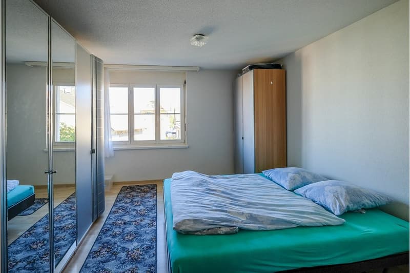Grosszügige 3.5-Zimmerwohnung an äusserst zentraler und sonniger Lage in Fislisbach Nähe Baden! (5)